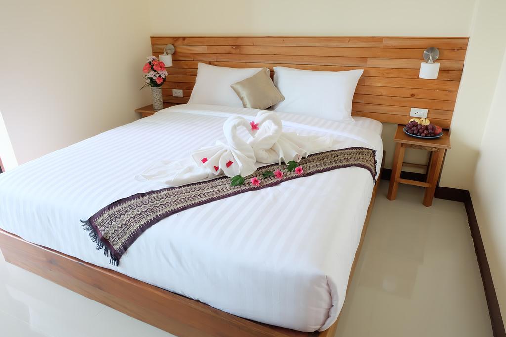 Chatin Guesthouse Кхаулак Экстерьер фото