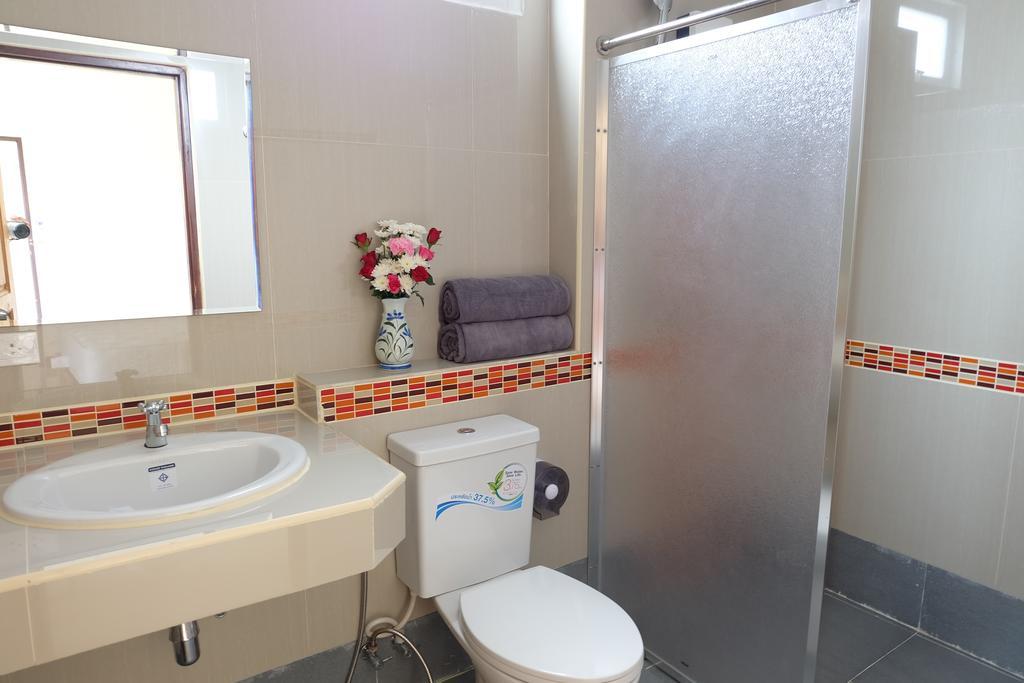Chatin Guesthouse Кхаулак Экстерьер фото